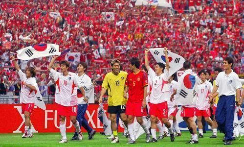 伯卡特与施
