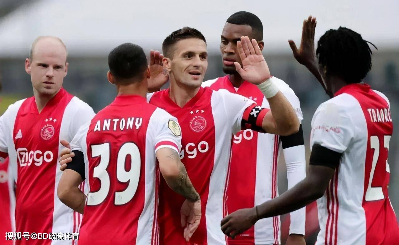 俱乐部的资 俱乐部的资