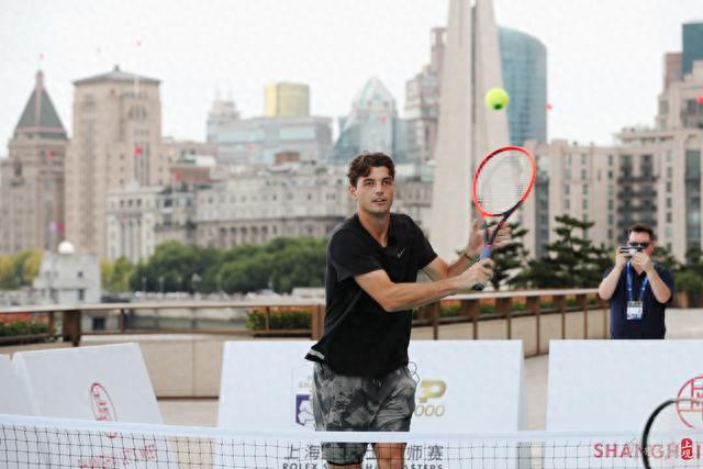 科威特代表团团长：亚冬会让越来越多亚洲国家参与冰雪运动新华社.