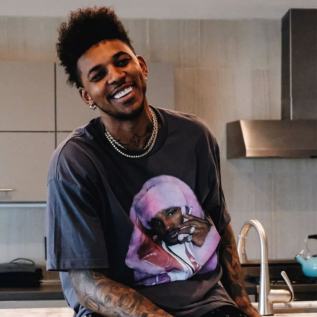 在高强度的 在高强度的