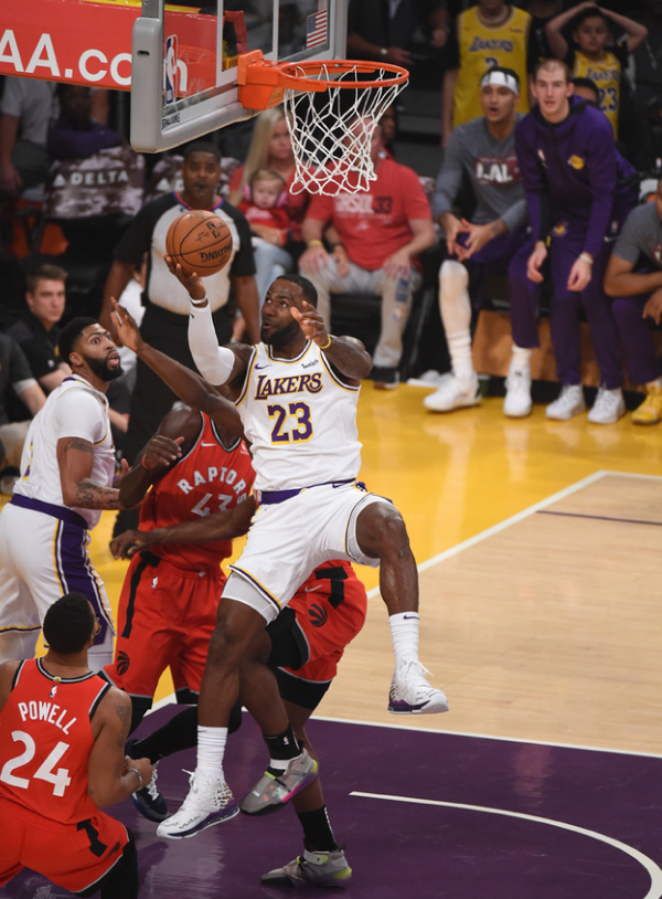 撞墙配合 撞墙配合